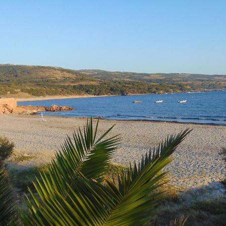 Casa Vacanza Costa Rossa Vista Mare Trinita d'Agultu e Vignola Exterior photo