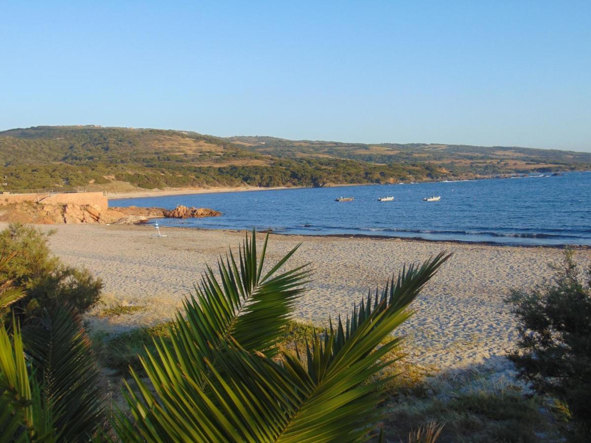 Casa Vacanza Costa Rossa Vista Mare Trinita d'Agultu e Vignola Exterior photo